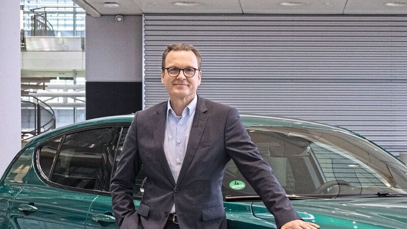 Stellantis Deutschland-Chef: Wir bekennen uns voll zum E-Auto